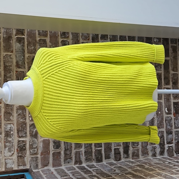 Banana Republic Sweaters - Banana Republic Yellow Cable Knit Sweater